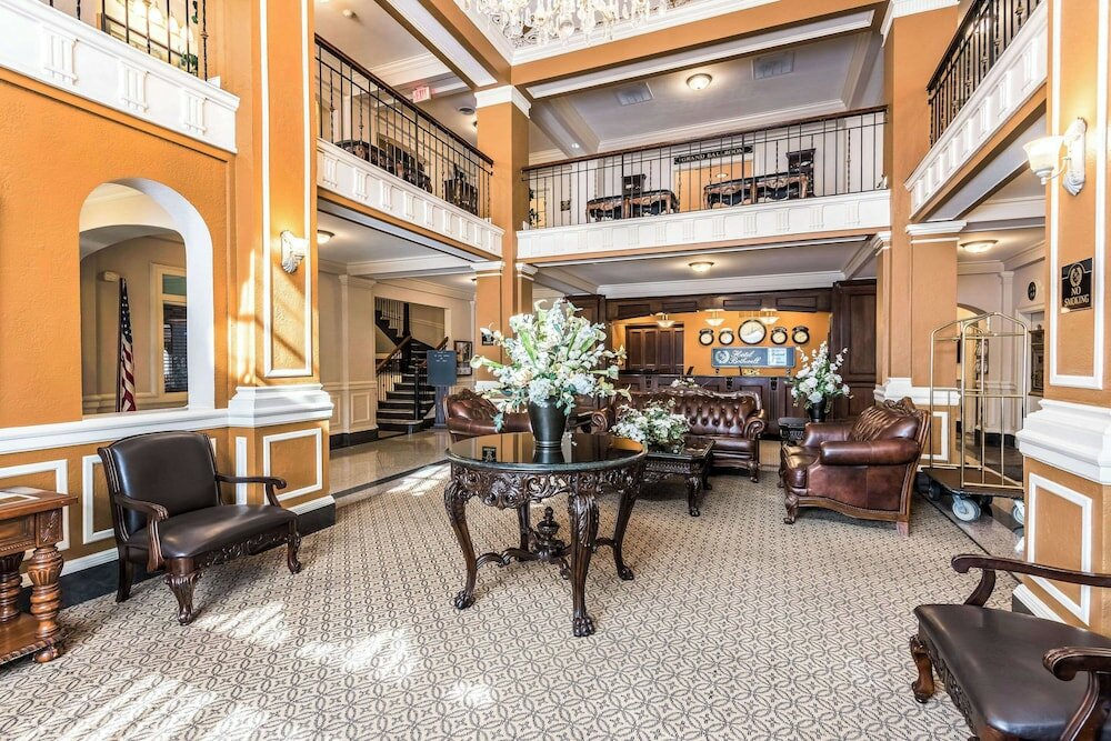 Фото Hotel Bothwell Sedalia Central District, Ascend Hotel Collection