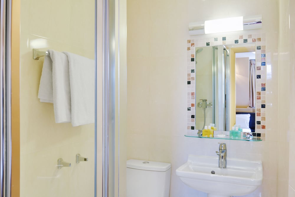 Фото Park Avenue Inn Craven Hotel