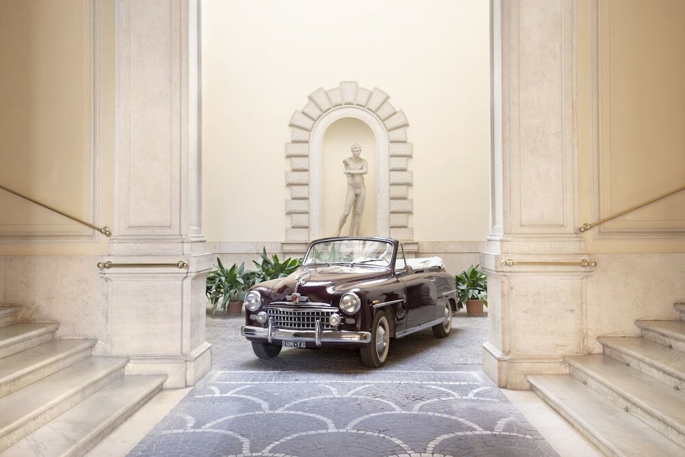 Фото отеля 2