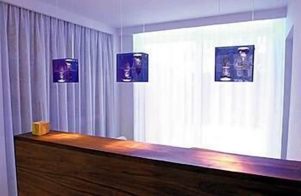 Фото Hotel Victorie