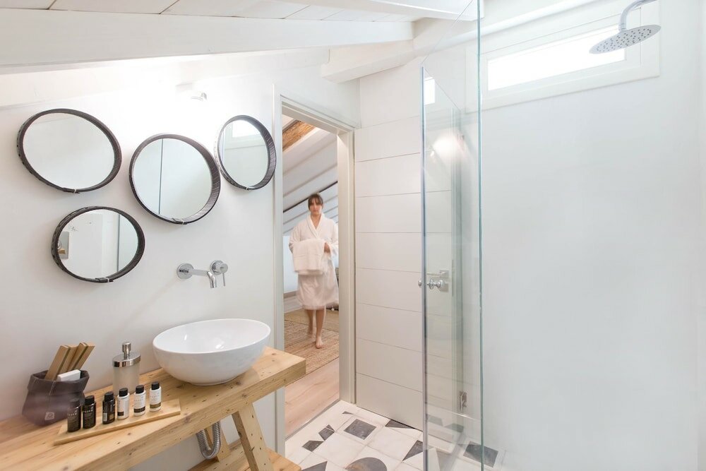 Фото Amymone Suites