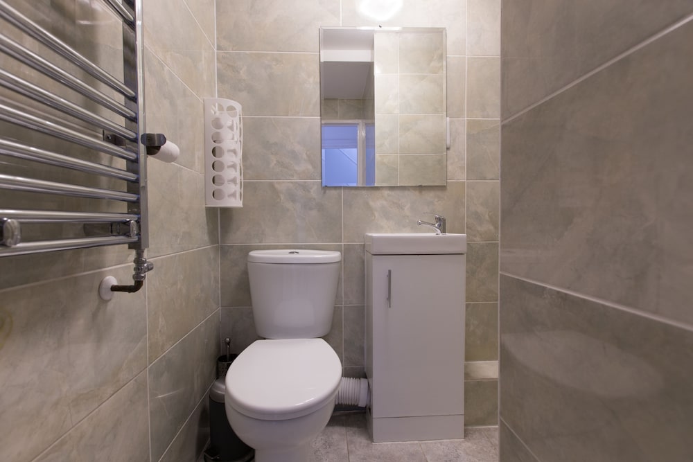 Фото Charlotte Street Apartments by Allô Housing