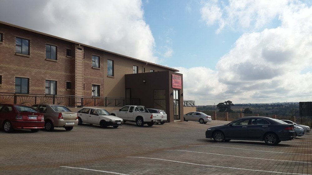 Фото Eagle Nest Luxury Accommodation