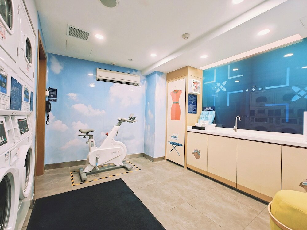 Фото Holiday Inn Express Macao City Centre