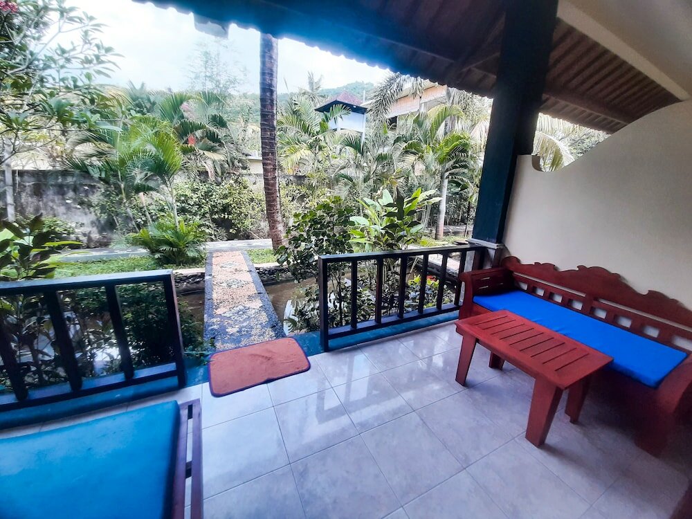Фото Bali Bhuana Beach Cottages