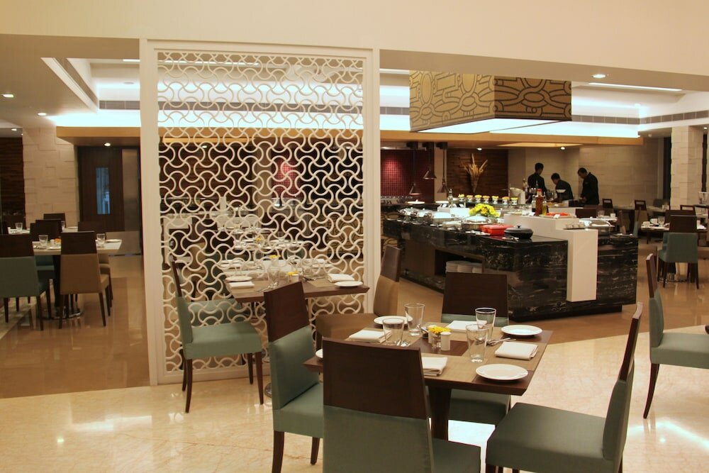 Фото Radisson Hotel Varanasi