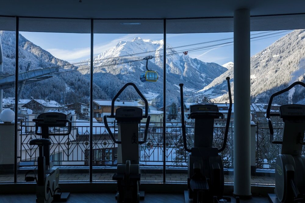 Фото Strass - Sport & SPA Hotel