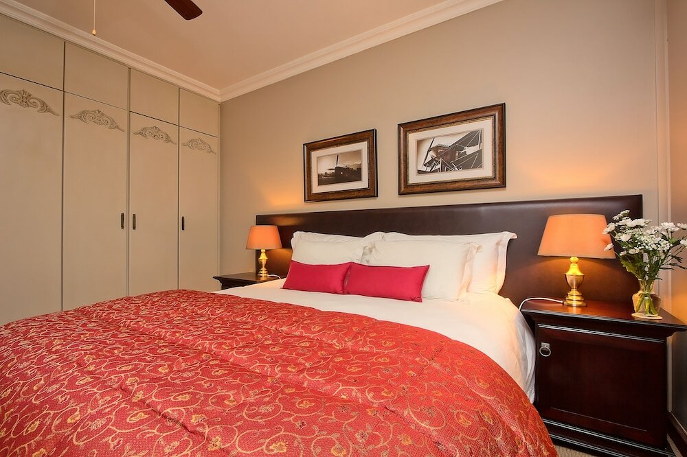 Фото Leopardsong Manor