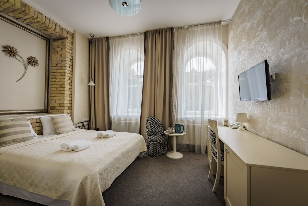 Фото отеля 2