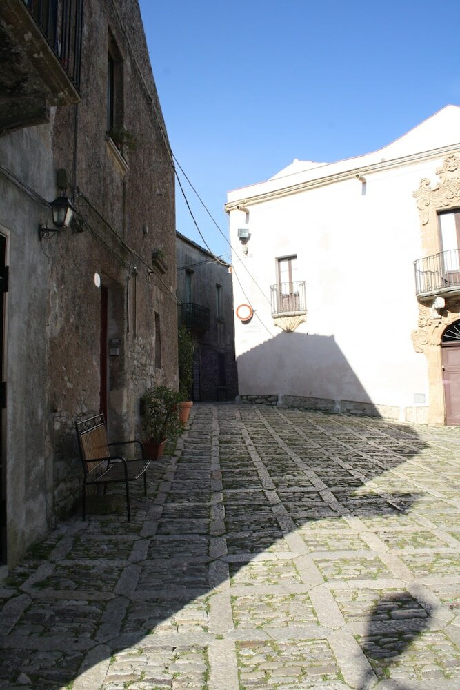 Фото Hotel Edelweiss