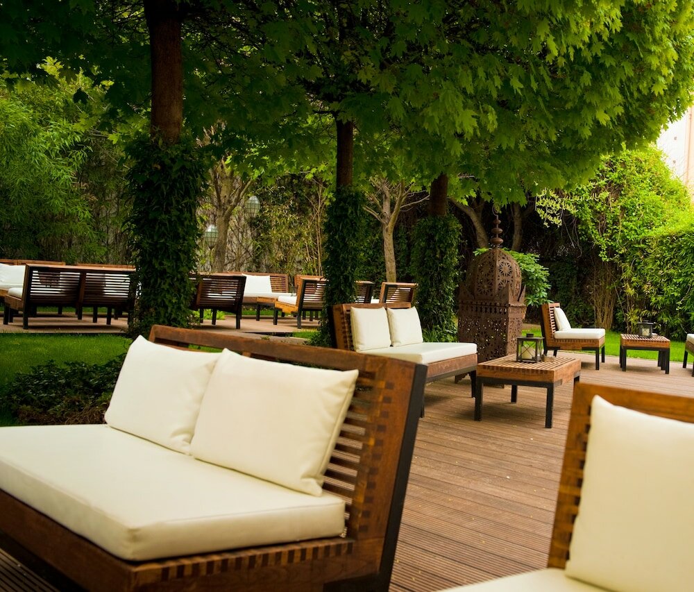 Фото Bristol Hotel Frankfurt