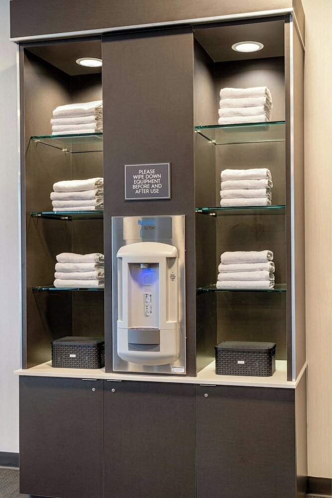 Фото Courtyard by Marriott Petaluma Sonoma County