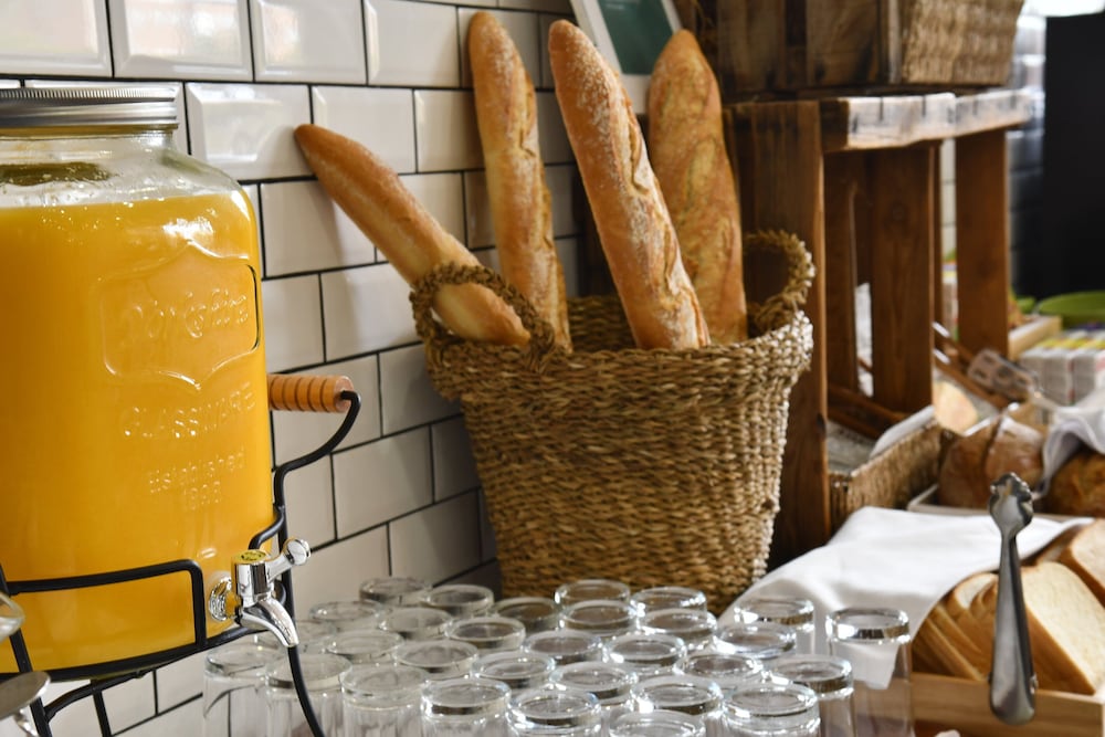 Фото Holiday Inn Madrid - Las Tablas, an Ihg Hotel