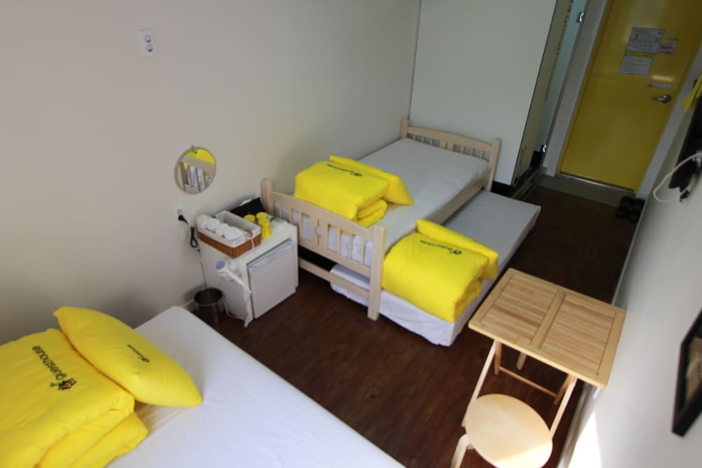 Фото 24 Guesthouse Myeongdong Town