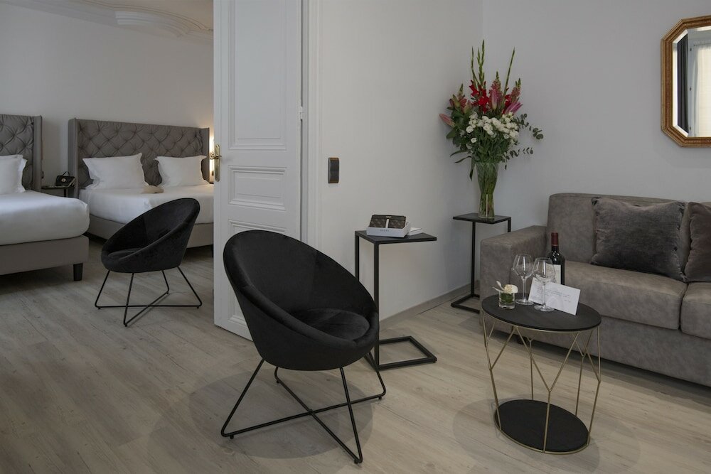 Фото Golden Tulip Cannes Hotel De Paris