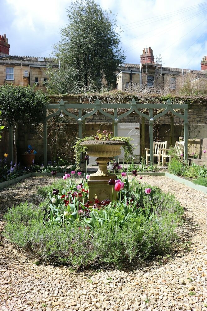 Фото The Kennard