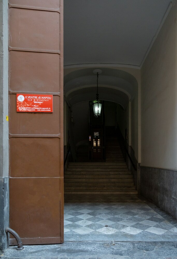 Фото Il Ventre di Napoli Broggia