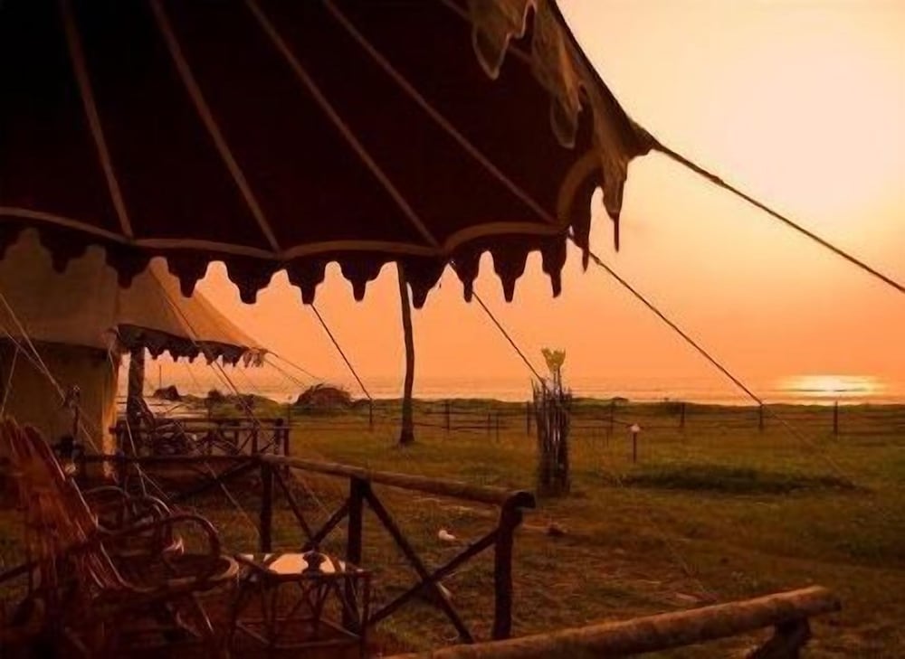 Фото Montego Bay Beach Village