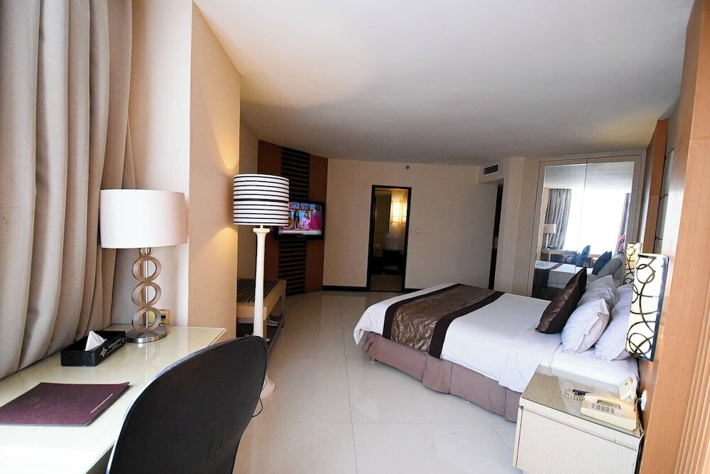 Фото Kedaton Hotel