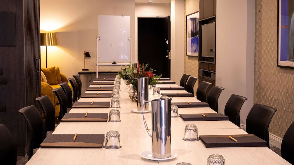 Фото Doubletree by Hilton Wellington