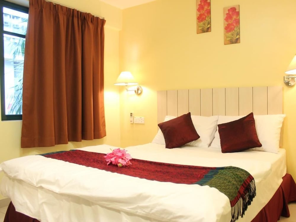 Фото отеля 2