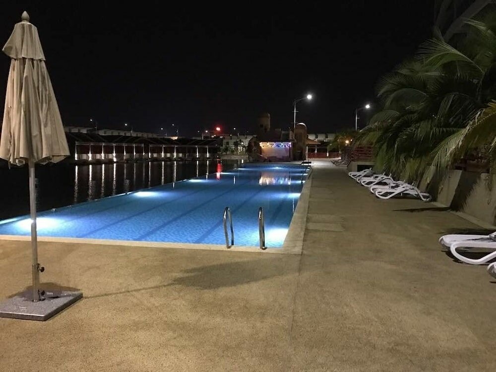 Фото Tasik Villa International Resort