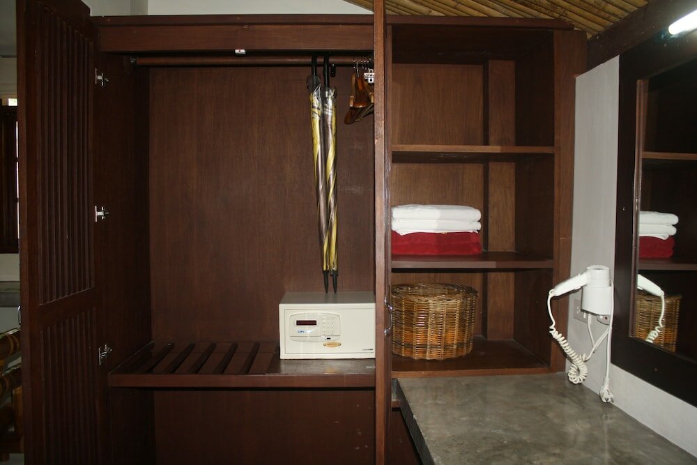 Фото Samui Honey Backpacker Bungalow