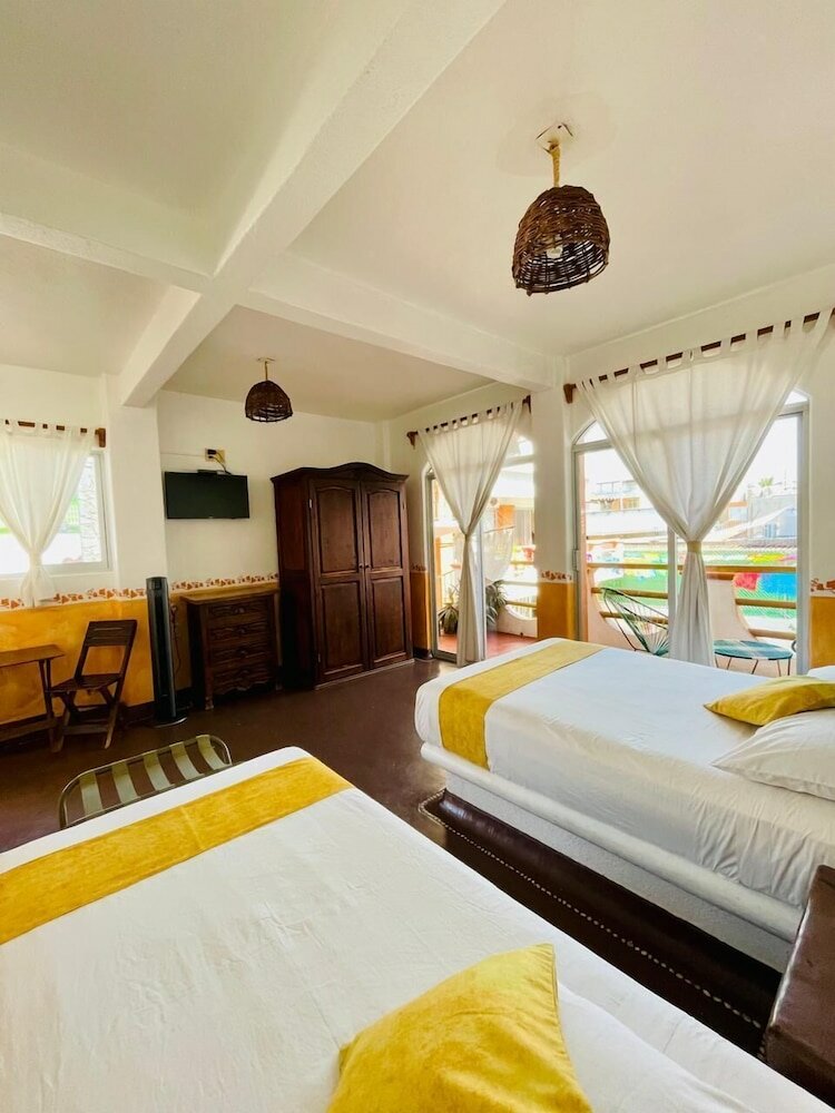 Фото отеля 3