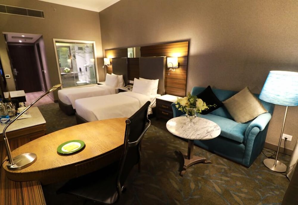 Фото The Piccadily Chandigarh