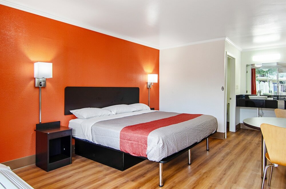 Фото Motel 6 Bay Minette, Al