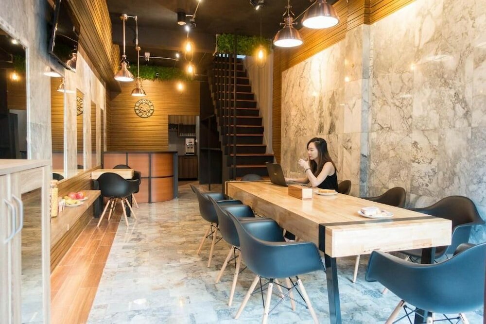 Фото Comfy Bed Hostel - Adults Only