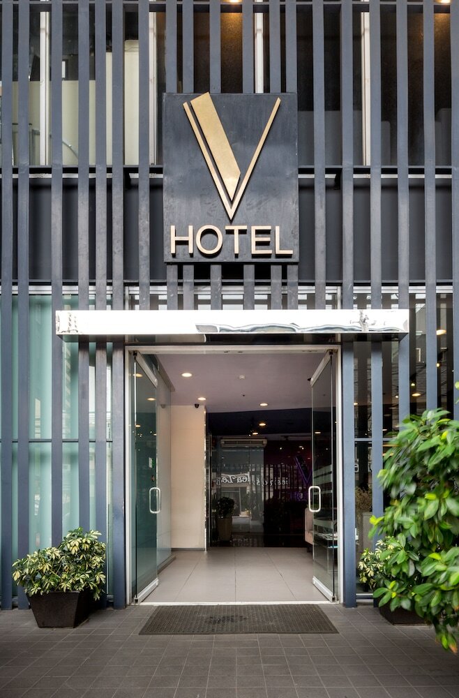 Фото V Hotel