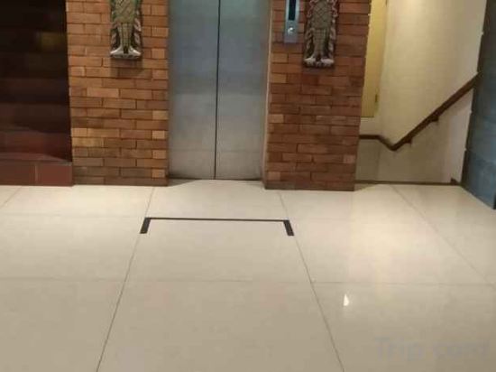 Фото Sukajadi Hotel and Gallery