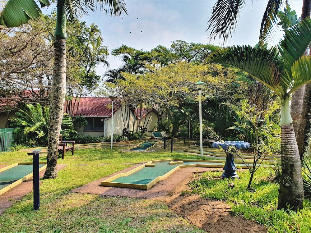 Фото First Group La Rochelle