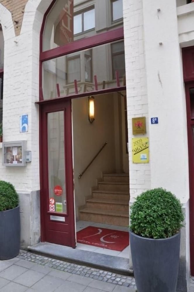 Фото Hotel Louisa