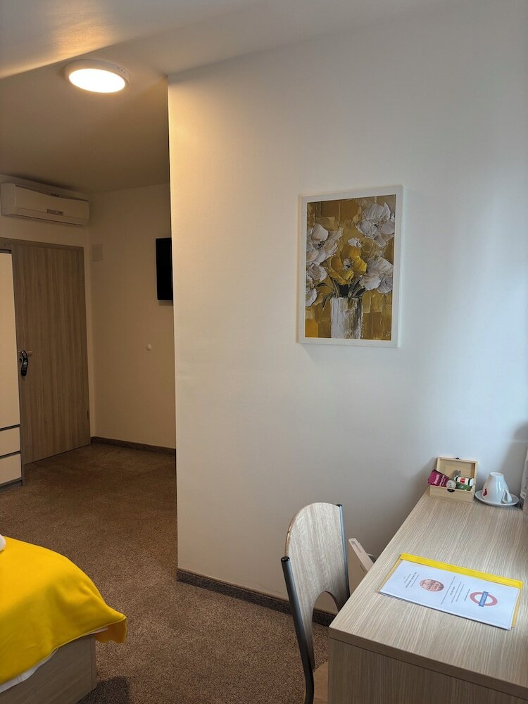 Фото Отель London Rooms Zagreb Airport