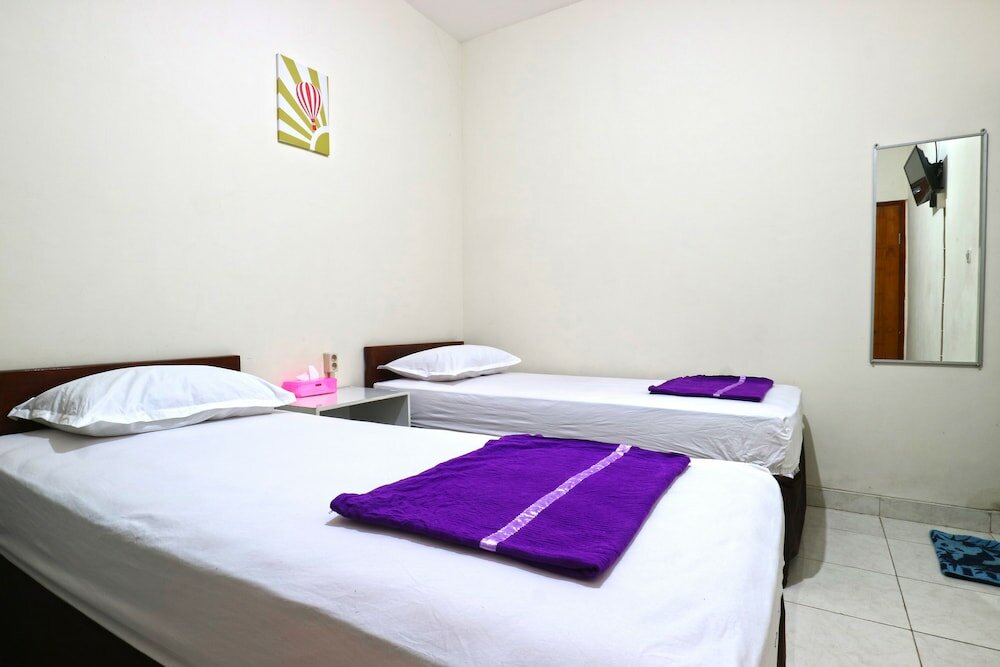 Фото Casa Sidoluhur 17