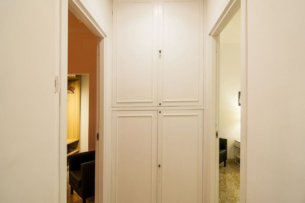 Фото San Pietro Bright Apartment
