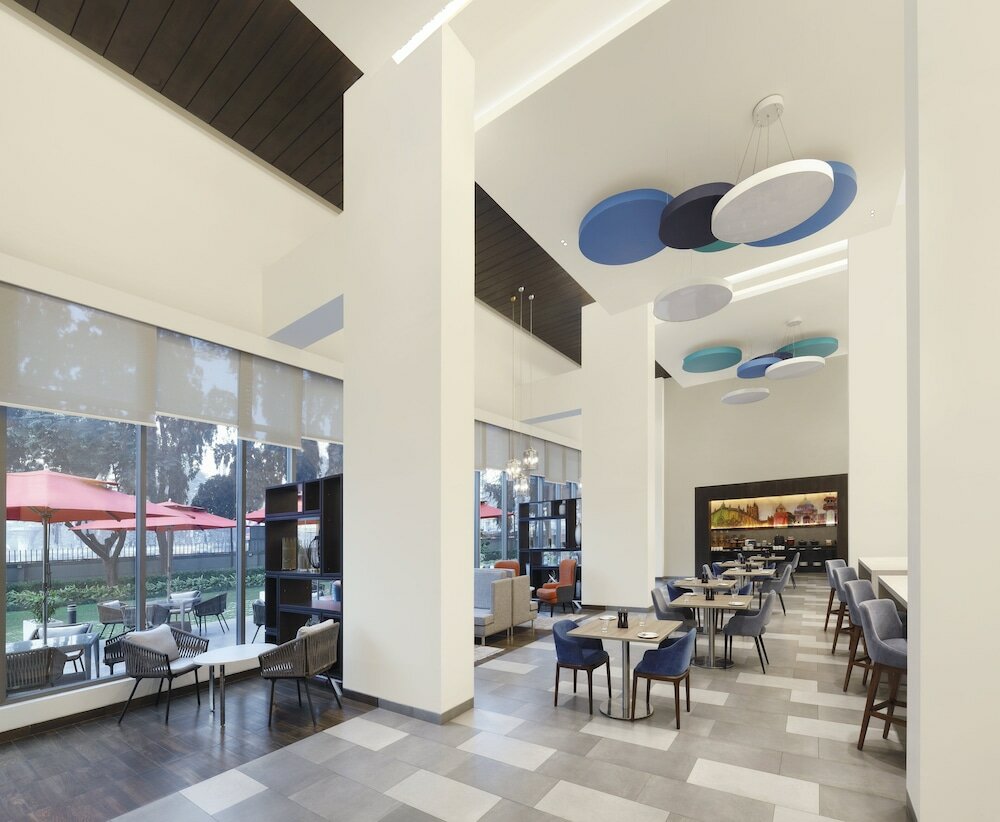 Фото Holiday Inn Express Kolkata Airport, an Ihg Hotel