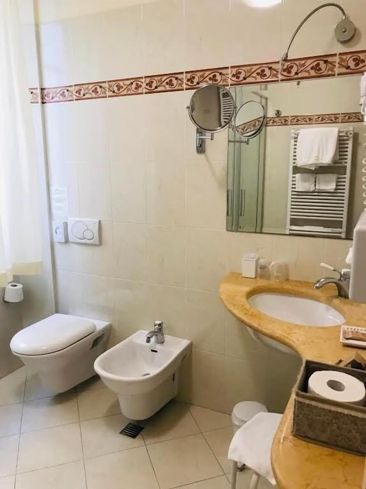 Фото La Vittoria Boutique Hotel