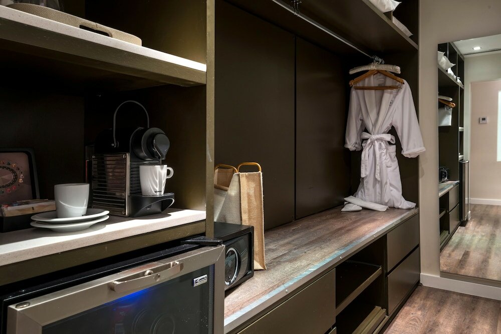 Фото The Marlin Hotel