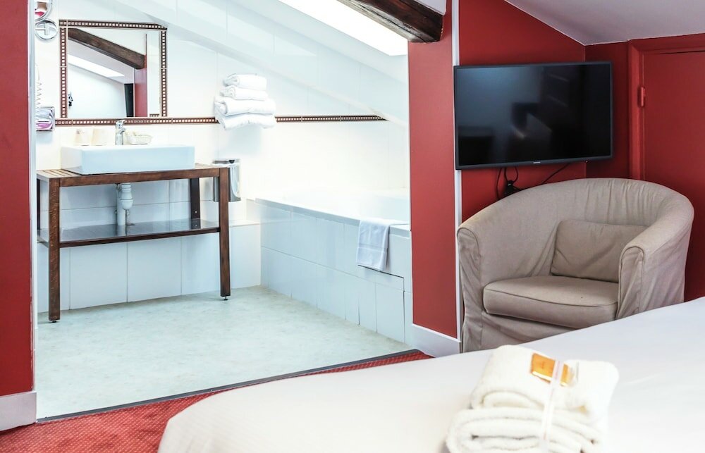 Фото Porte de Versailles Hotel