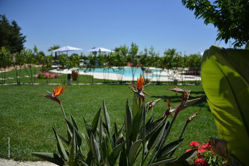 Фото Le Scuderie - Castello Monaci