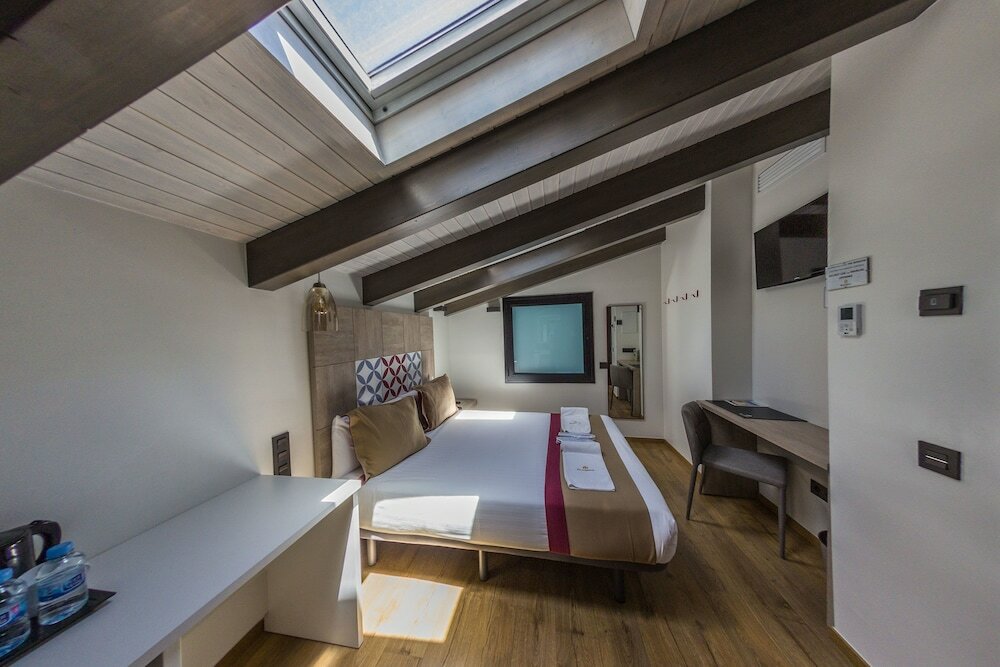 Фото Hotel Boutique Hostemplo