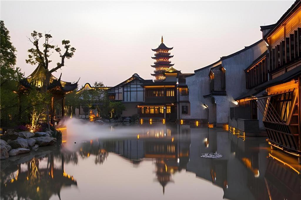 Фото Dockside Boutique Hotel