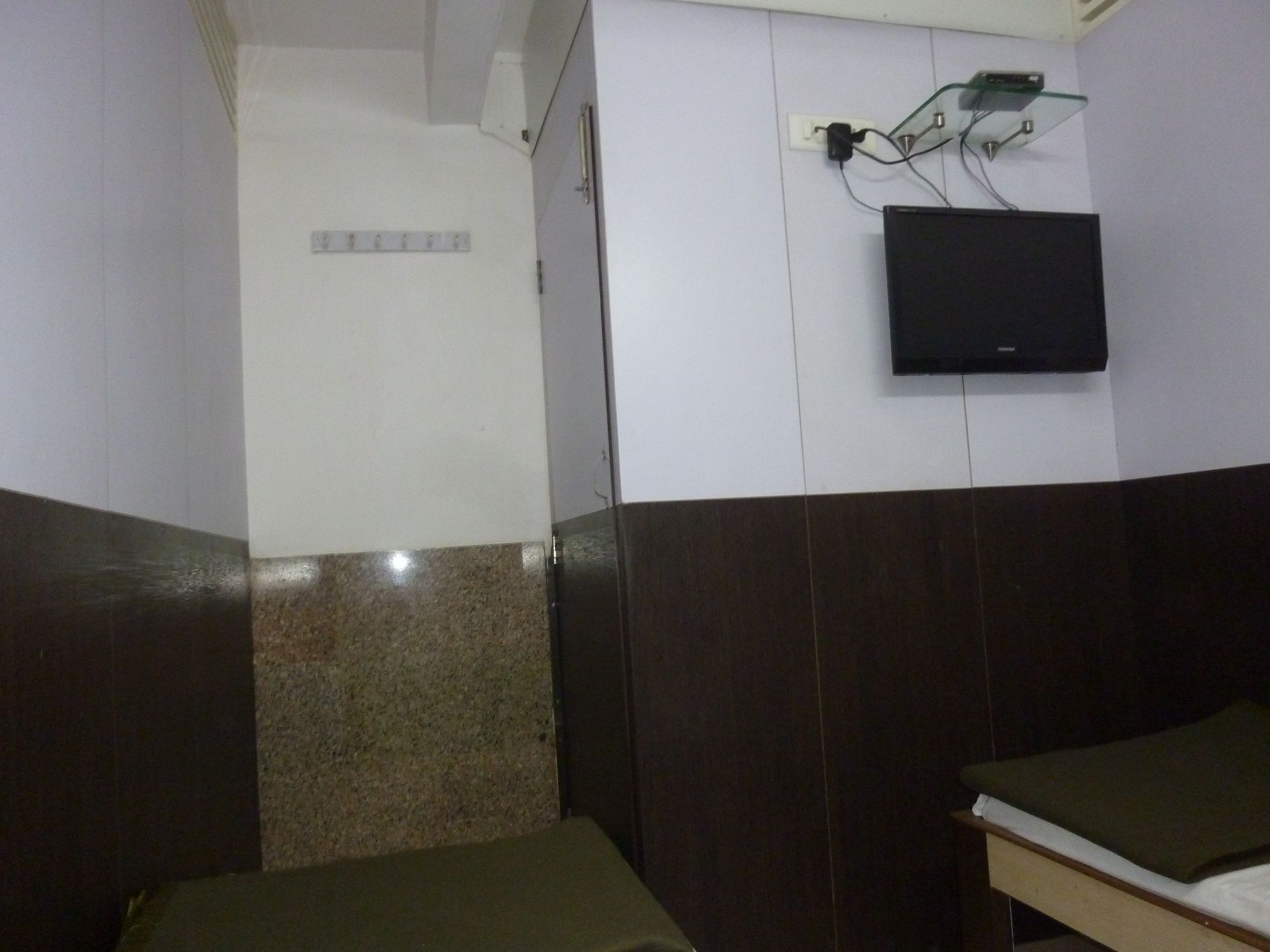 Фото Yadgar Guest House