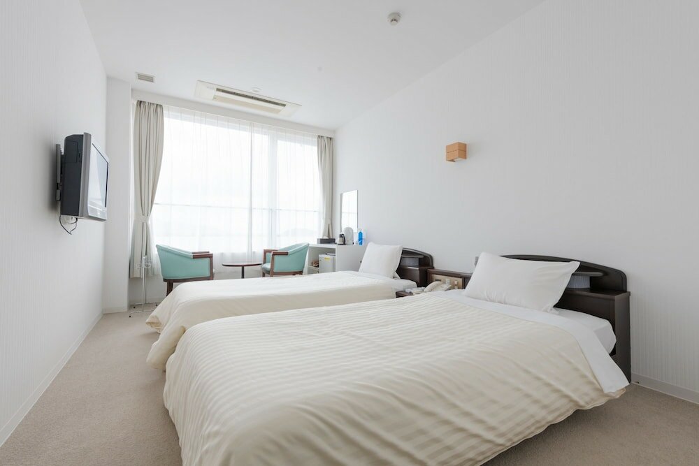 Фото Lakeside Hot Spring Hotel Kunibiki