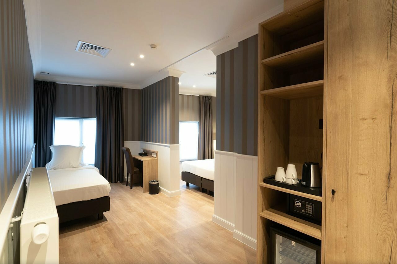 Фото Hotel du Theatre