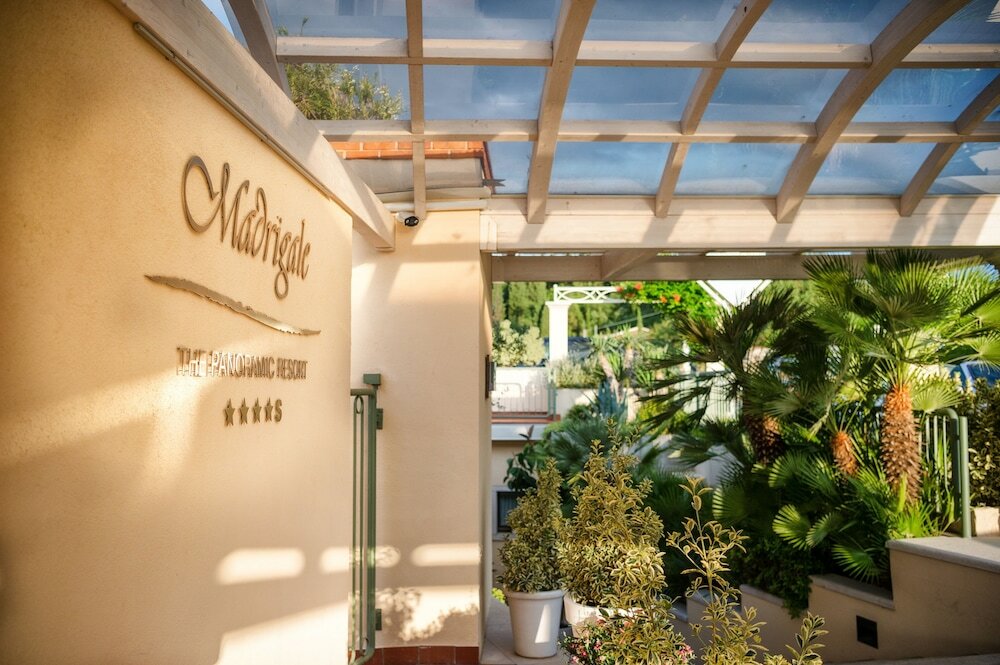 Фото Residence Madrigale