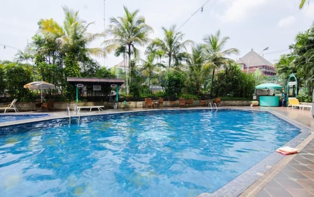 Фото Tychi Hotel